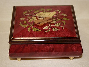 Italian Musical Inlaid Red Wine Musical Ring Box