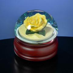 Yellow Rose Musical Waterglobe